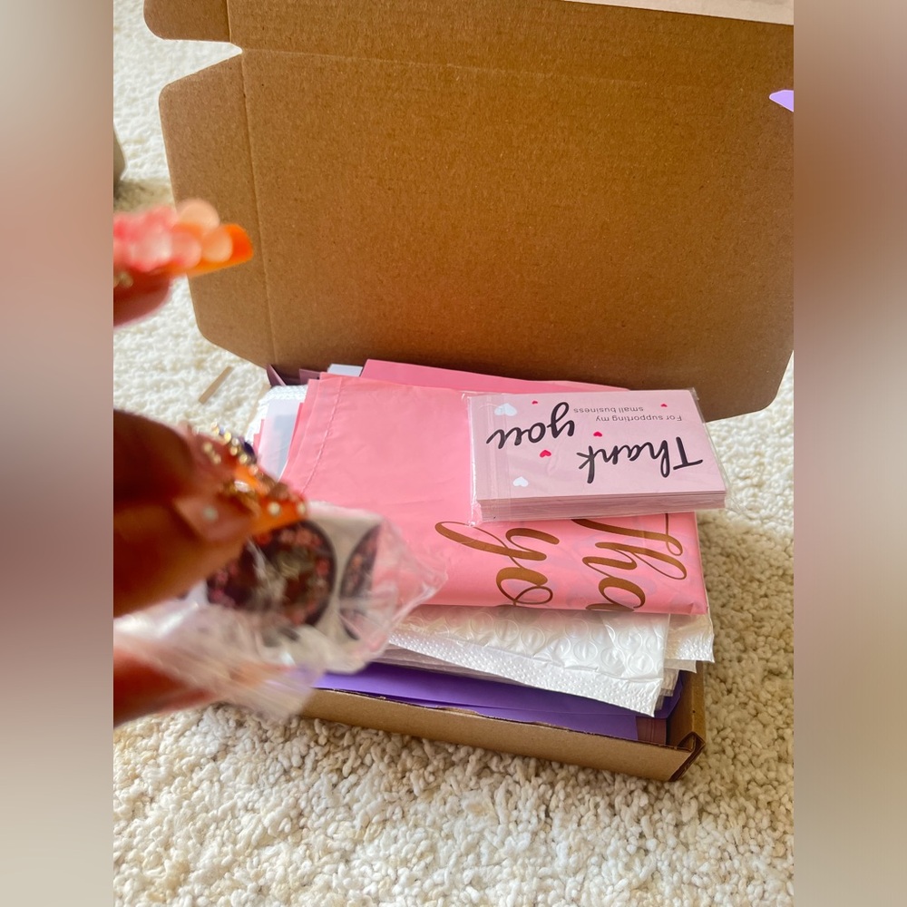 Seller shipping bundle 🛍️📦 - Picture 8 of 9